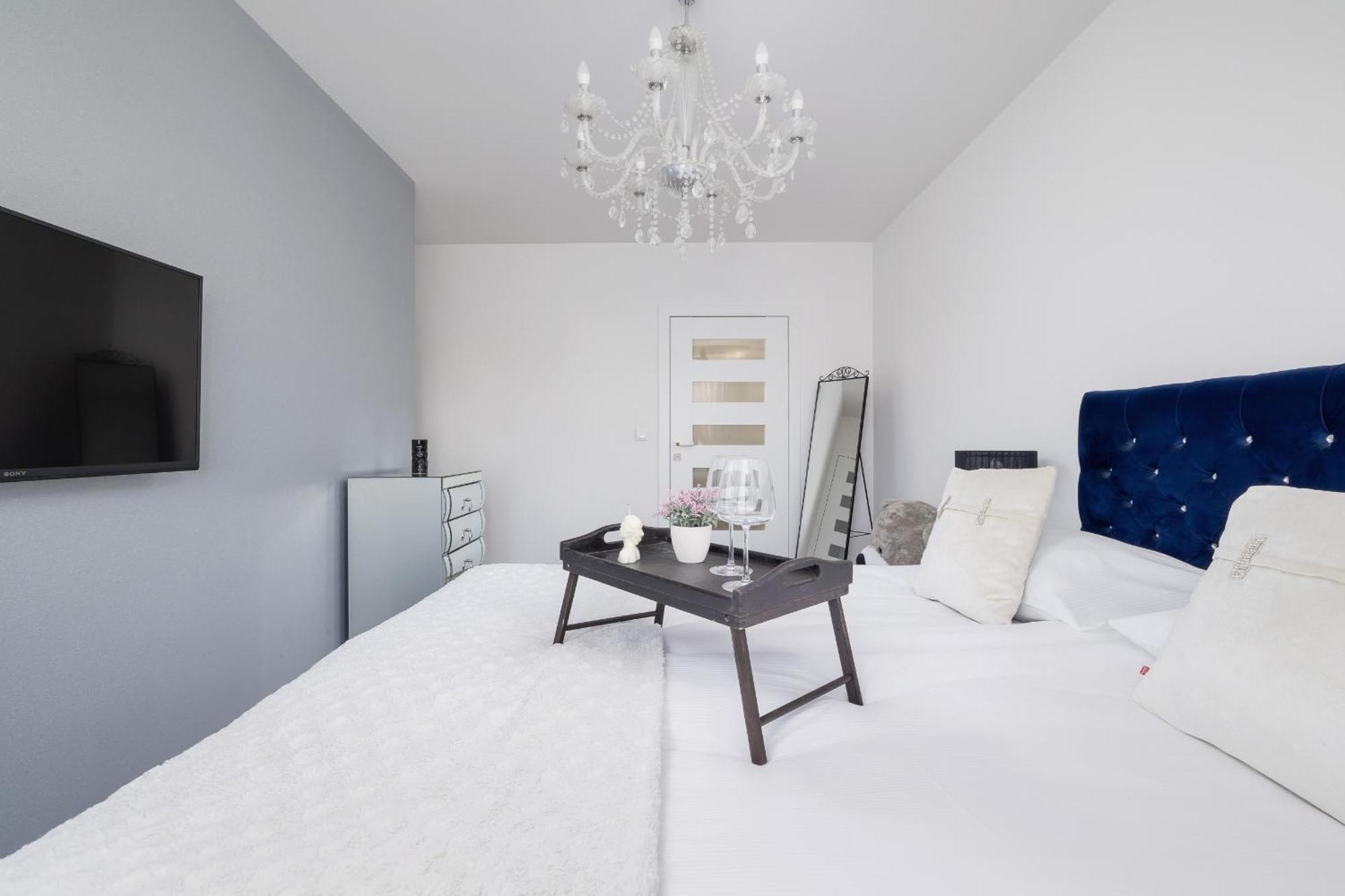 Cracow Pradnik Spacious & Family Apartment With 3 Bedroom By Renters Prestige Krakow Exterior photo