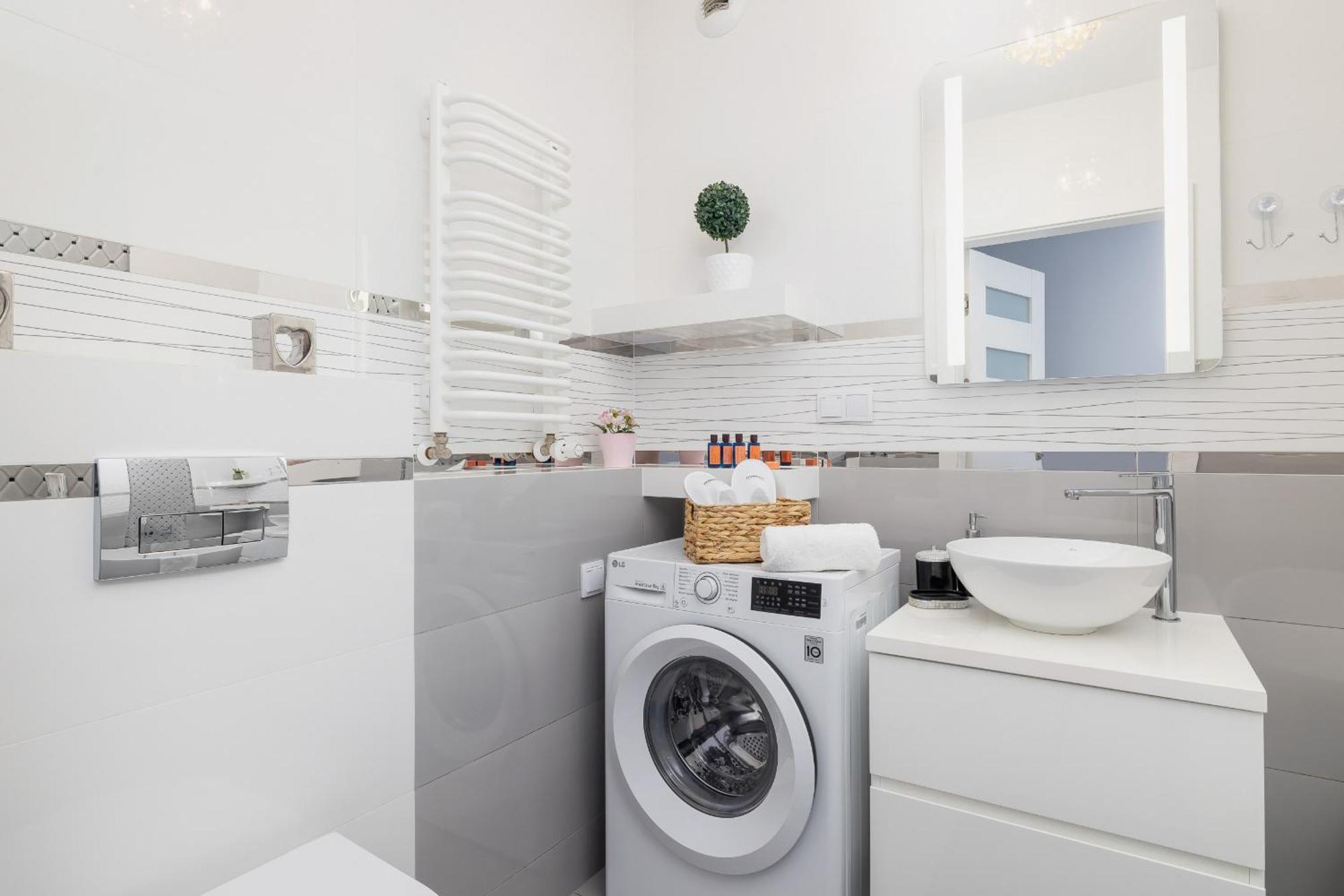 Cracow Pradnik Spacious & Family Apartment With 3 Bedroom By Renters Prestige Krakow Exterior photo